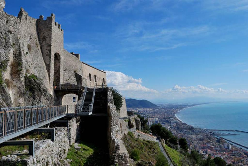 Sichelgaita Apartment Salerno Zewnętrze zdjęcie